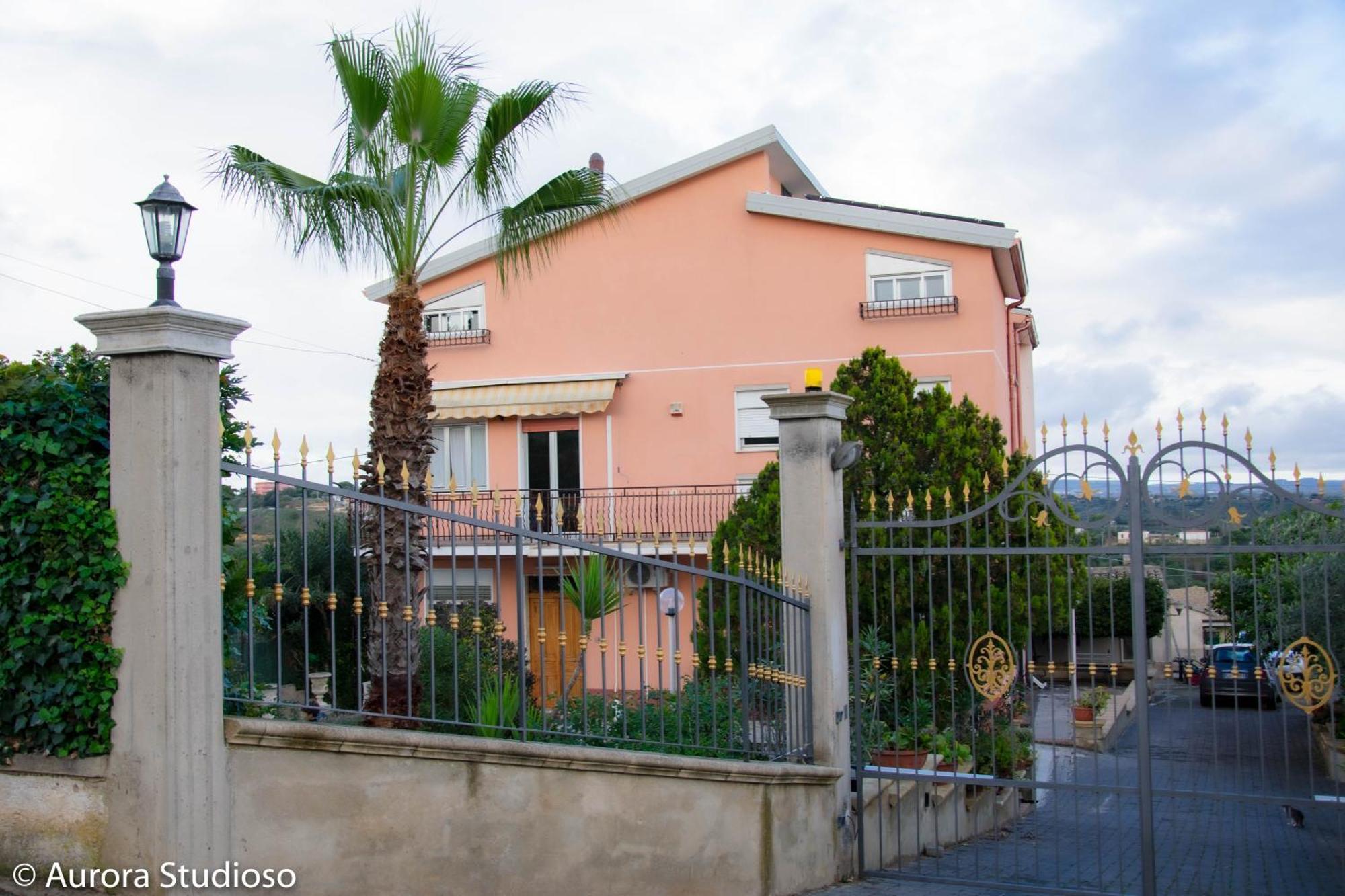 B&B L'Incanto Degli Artisti كالتاجيروني المظهر الخارجي الصورة